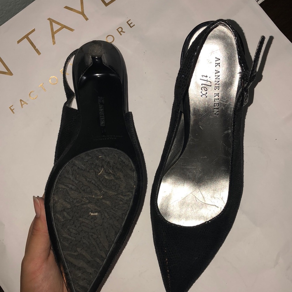 Anne Klein - Picture 4 of 5